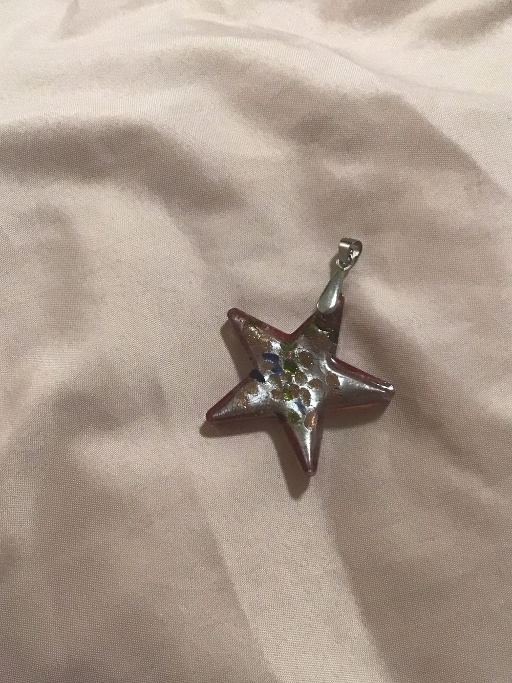 Star-Shaped Glass Pendant Necklace in multi color